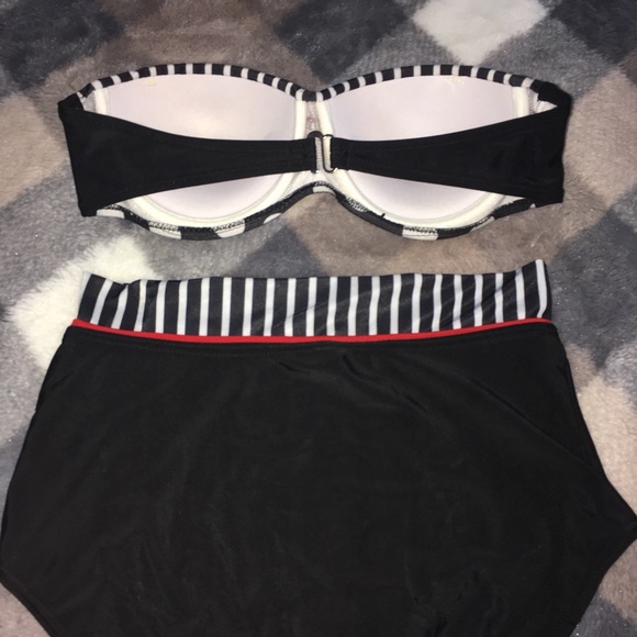 Vintage Polka Dot Retro Rockabilly Bikini Set - Picture 3 of 4